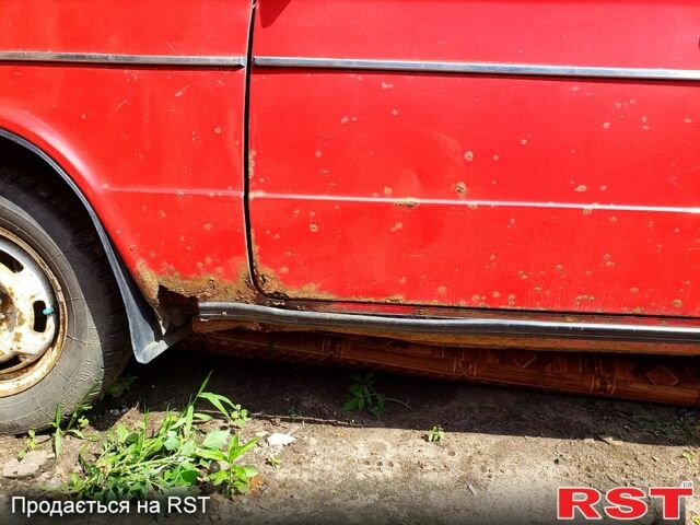 Красный ВАЗ 2106, объемом двигателя 1.5 л и пробегом 0 тыс. км за 830 $, фото 2 на Automoto.ua