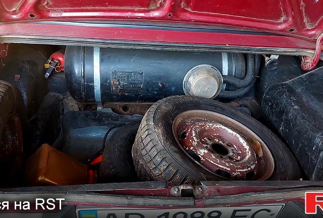 Красный ВАЗ 2106, объемом двигателя 1.5 л и пробегом 270 тыс. км за 1000 $, фото 9 на Automoto.ua