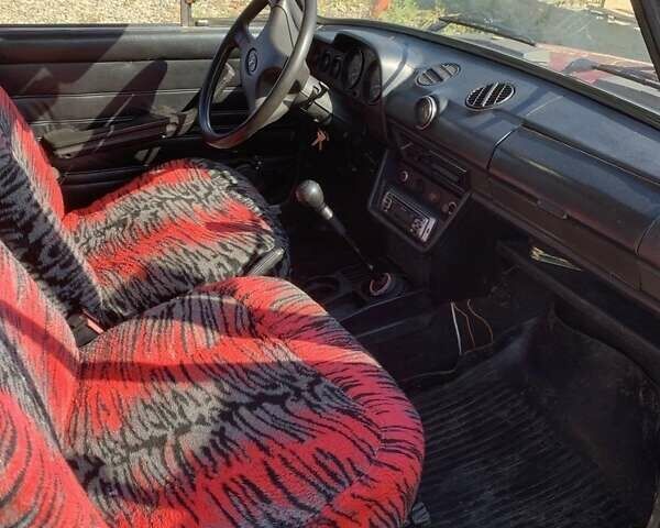 Красный ВАЗ 2106, объемом двигателя 1.3 л и пробегом 70 тыс. км за 800 $, фото 2 на Automoto.ua