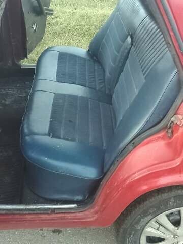 Красный ВАЗ 2106, объемом двигателя 1.3 л и пробегом 180 тыс. км за 550 $, фото 2 на Automoto.ua