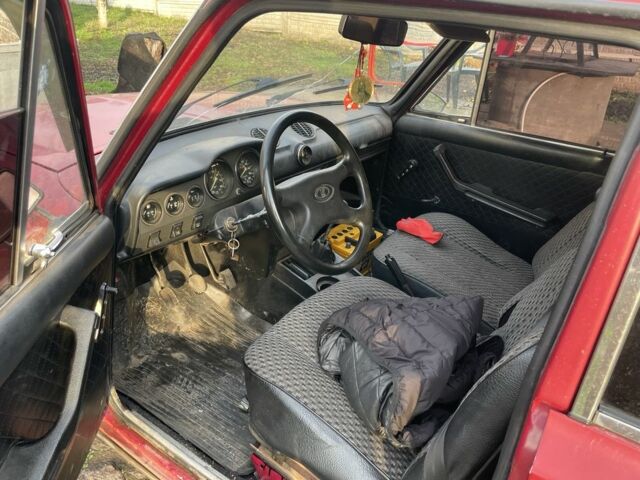 Красный ВАЗ 2106, объемом двигателя 1.6 л и пробегом 74 тыс. км за 1500 $, фото 6 на Automoto.ua