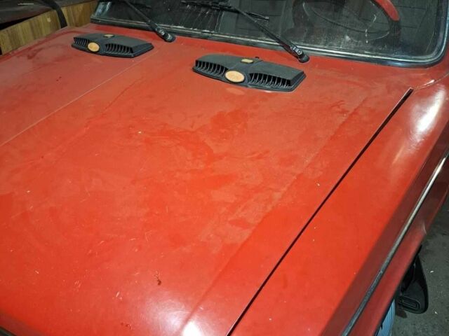 Красный ВАЗ 2106, объемом двигателя 0 л и пробегом 1000 тыс. км за 1000 $, фото 1 на Automoto.ua