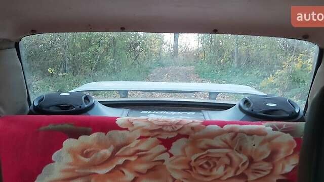 ВАЗ 2106, объемом двигателя 1.3 л и пробегом 200 тыс. км за 470 $, фото 5 на Automoto.ua