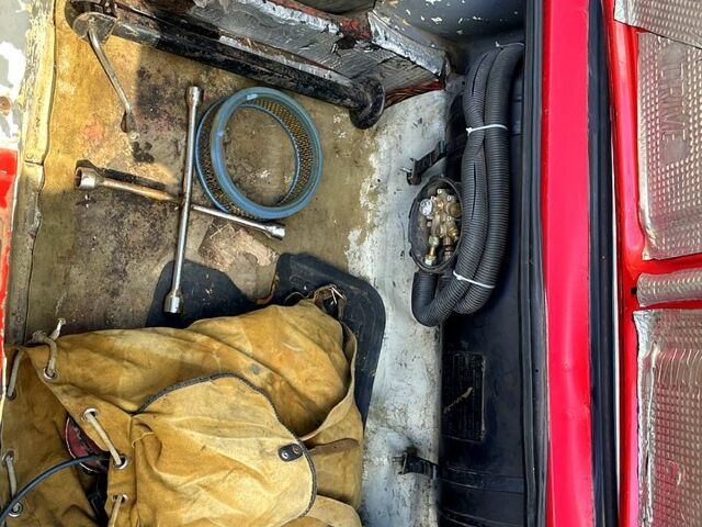 ВАЗ 2106, объемом двигателя 1.3 л и пробегом 1000 тыс. км за 550 $, фото 4 на Automoto.ua