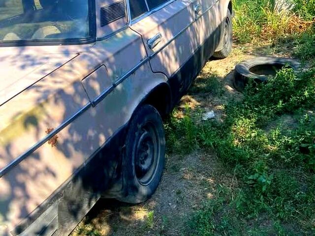ВАЗ 2106 1990 у Дніпро (Дніпропетровську) на Automoto.ua ВАЗ 2106, об'ємом двигуна 1.5 л та пробігом 200 тис. км за 300 $, фото 5 на Automoto.ua