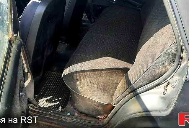 ВАЗ 2106, объемом двигателя 1.3 л и пробегом 0 тыс. км за 300 $, фото 3 на Automoto.ua