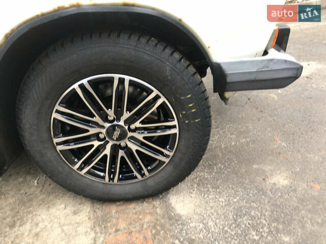 ВАЗ 2106, объемом двигателя 1.3 л и пробегом 184 тыс. км за 1000 $, фото 7 на Automoto.ua