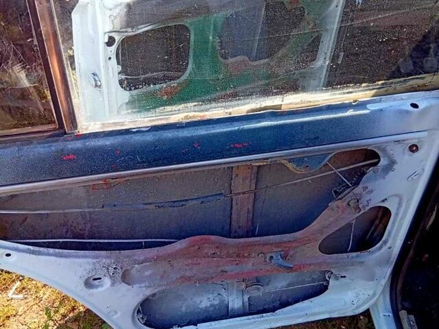 ВАЗ 2106, объемом двигателя 1.3 л и пробегом 146 тыс. км за 350 $, фото 2 на Automoto.ua