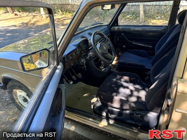 ВАЗ 2106, объемом двигателя 1.3 л и пробегом 250 тыс. км за 800 $, фото 4 на Automoto.ua