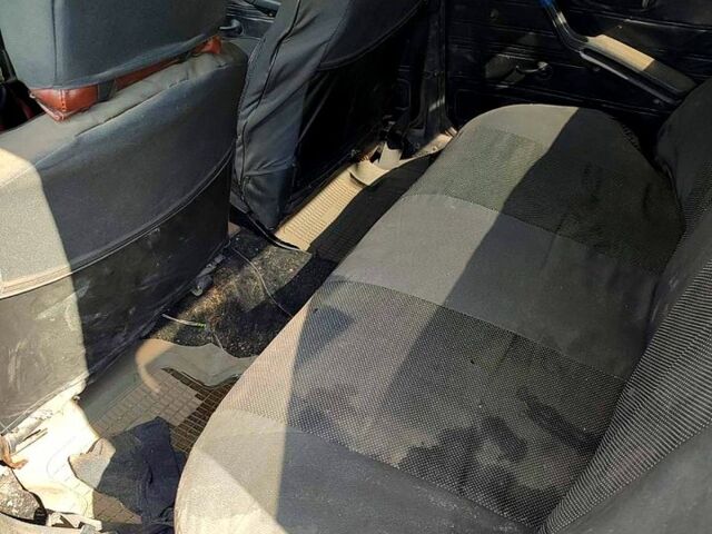 ВАЗ 2106, объемом двигателя 1.3 л и пробегом 222 тыс. км за 400 $, фото 7 на Automoto.ua