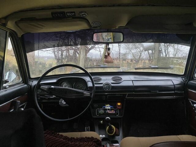 Жовтий ВАЗ 2106, об'ємом двигуна 1.5 л та пробігом 150 тис. км за 900 $, фото 4 на Automoto.ua