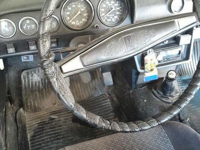 Желтый ВАЗ 2106, объемом двигателя 1.3 л и пробегом 220 тыс. км за 1001 $, фото 2 на Automoto.ua