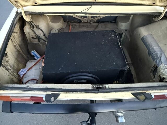 Жовтий ВАЗ 2106, об'ємом двигуна 1.3 л та пробігом 777 тис. км за 650 $, фото 5 на Automoto.ua