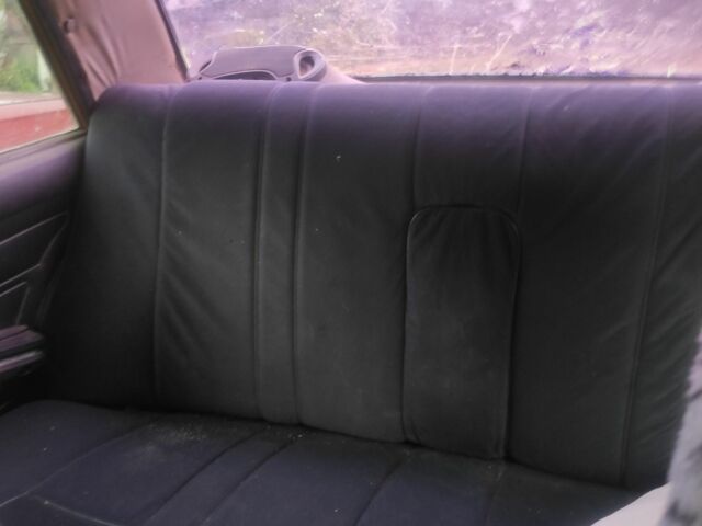 Желтый ВАЗ 2106, объемом двигателя 0 л и пробегом 1 тыс. км за 355 $, фото 5 на Automoto.ua