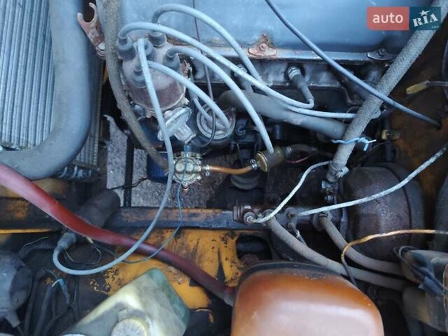 Желтый ВАЗ 2106, объемом двигателя 0 л и пробегом 300 тыс. км за 300 $, фото 4 на Automoto.ua