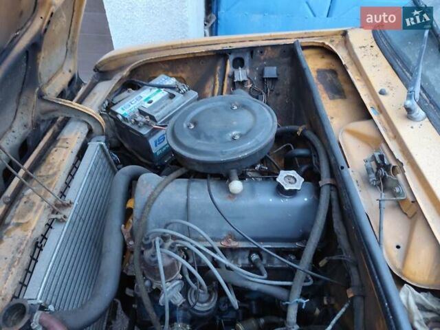 Желтый ВАЗ 2106, объемом двигателя 0 л и пробегом 300 тыс. км за 300 $, фото 3 на Automoto.ua
