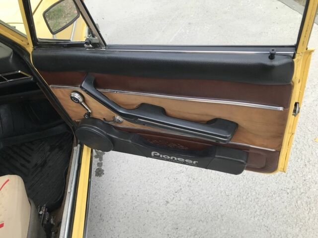 Желтый ВАЗ 2106, объемом двигателя 1.5 л и пробегом 200 тыс. км за 900 $, фото 14 на Automoto.ua