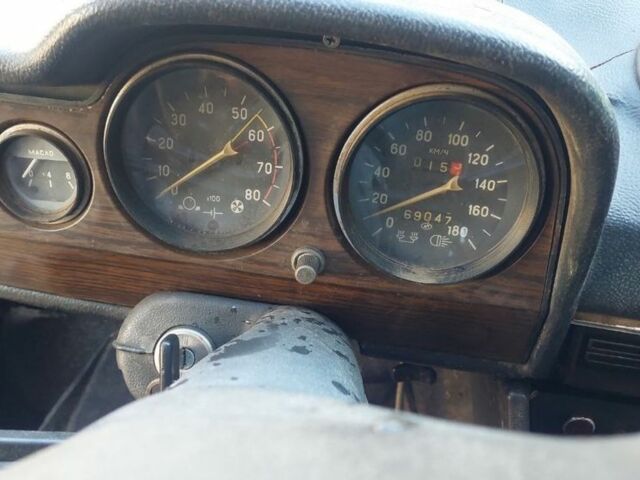 Жовтий ВАЗ 2106, об'ємом двигуна 1.5 л та пробігом 30 тис. км за 450 $, фото 3 на Automoto.ua