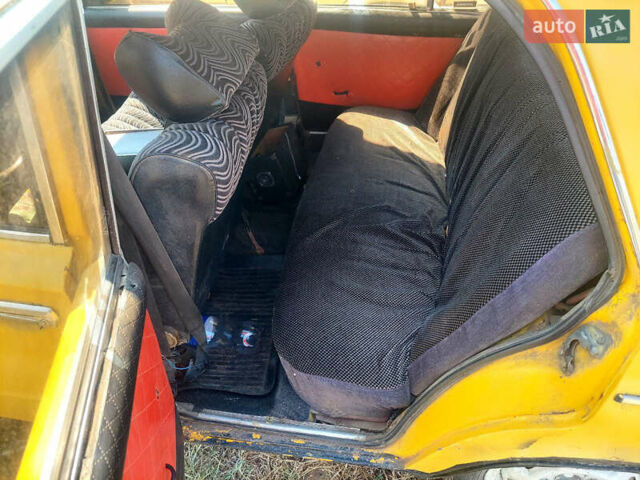 Жовтий ВАЗ 2106, об'ємом двигуна 1.5 л та пробігом 690 тис. км за 450 $, фото 4 на Automoto.ua