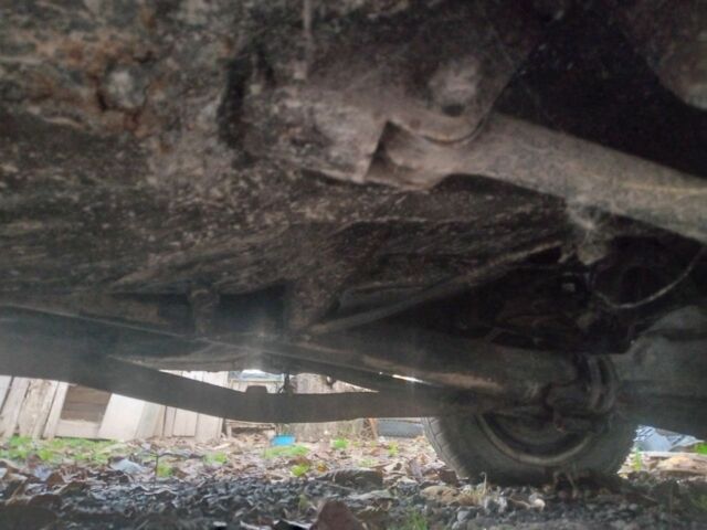 Жовтий ВАЗ 2106, об'ємом двигуна 0 л та пробігом 2 тис. км за 356 $, фото 7 на Automoto.ua