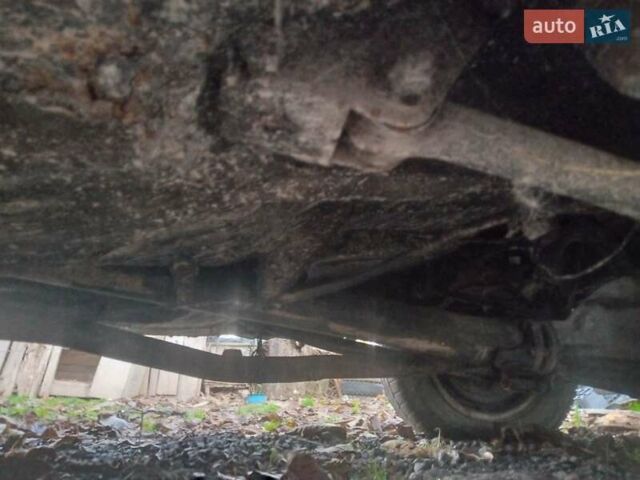 Желтый ВАЗ 2106, объемом двигателя 1.5 л и пробегом 209 тыс. км за 400 $, фото 5 на Automoto.ua