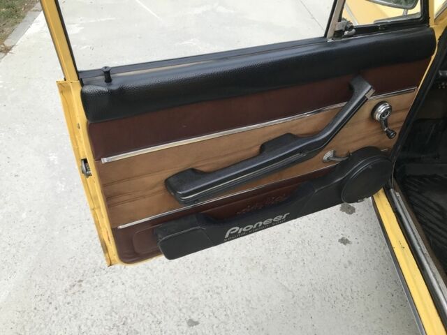 Желтый ВАЗ 2106, объемом двигателя 1.5 л и пробегом 200 тыс. км за 900 $, фото 6 на Automoto.ua