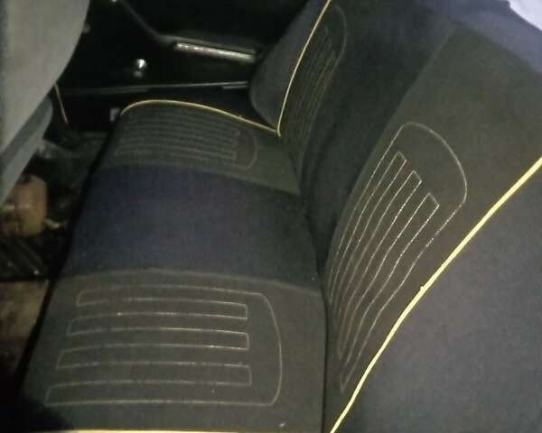 Желтый ВАЗ 2106, объемом двигателя 1.5 л и пробегом 209 тыс. км за 400 $, фото 3 на Automoto.ua