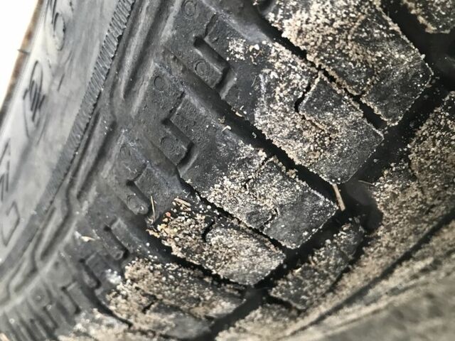 Желтый ВАЗ 2106, объемом двигателя 1.5 л и пробегом 200 тыс. км за 900 $, фото 17 на Automoto.ua