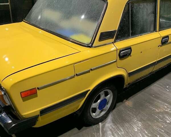 Желтый ВАЗ 2106, объемом двигателя 0 л и пробегом 800 тыс. км за 600 $, фото 2 на Automoto.ua