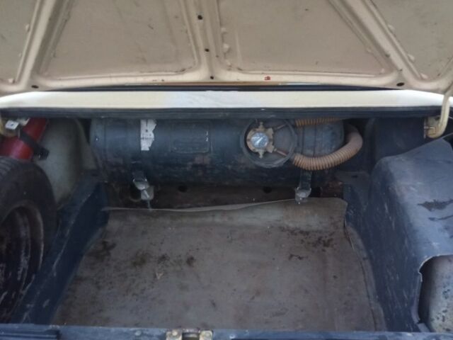 ВАЗ 2106 1982 у Чернігові на Automoto.ua Жовтий ВАЗ 2106, об'ємом двигуна 1.5 л та пробігом 65 тис. км за 1000 $, фото 7 на Automoto.ua