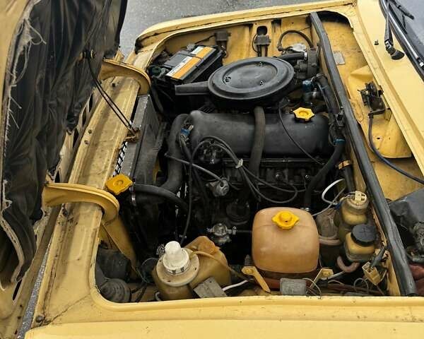 Желтый ВАЗ 2106, объемом двигателя 1.5 л и пробегом 134 тыс. км за 1000 $, фото 4 на Automoto.ua