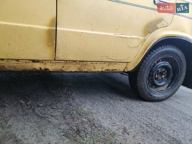 Желтый ВАЗ 2106, объемом двигателя 1.6 л и пробегом 25 тыс. км за 500 $, фото 7 на Automoto.ua