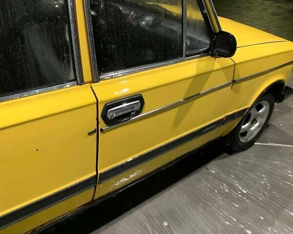 Желтый ВАЗ 2106, объемом двигателя 0 л и пробегом 800 тыс. км за 600 $, фото 1 на Automoto.ua