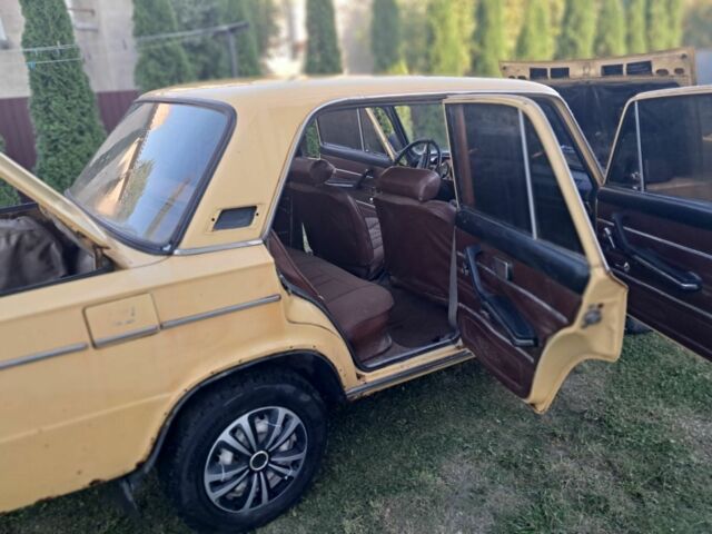 ВАЗ 2106 1982 в Жовкве на Automoto.ua Желтый ВАЗ 2106, объемом двигателя 0 л и пробегом 42 тыс. км за 450 $, фото 7 на Automoto.ua