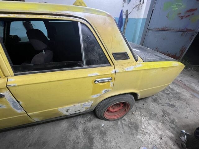 Желтый ВАЗ 2106, объемом двигателя 1.5 л и пробегом 500 тыс. км за 210 $, фото 1 на Automoto.ua