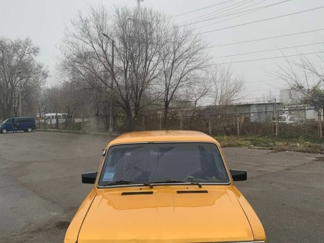 Жовтий ВАЗ 2106, об'ємом двигуна 1.6 л та пробігом 250 тис. км за 379 $, фото 2 на Automoto.ua