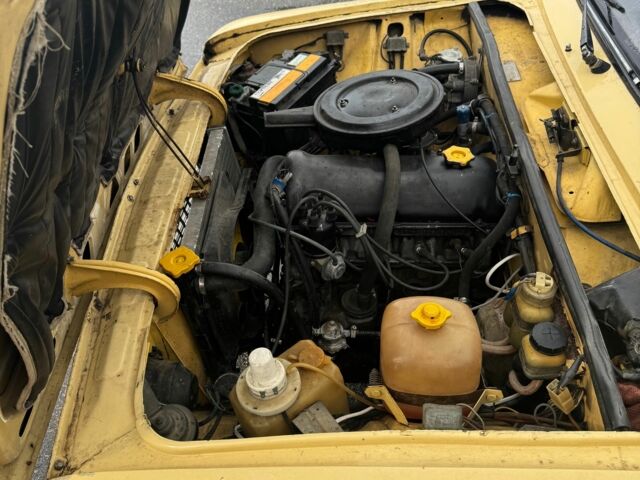 Желтый ВАЗ 2106, объемом двигателя 1.5 л и пробегом 134 тыс. км за 1000 $, фото 5 на Automoto.ua