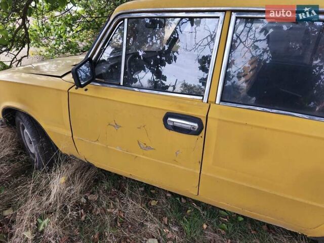 Желтый ВАЗ 2106, объемом двигателя 1.29 л и пробегом 70 тыс. км за 290 $, фото 4 на Automoto.ua