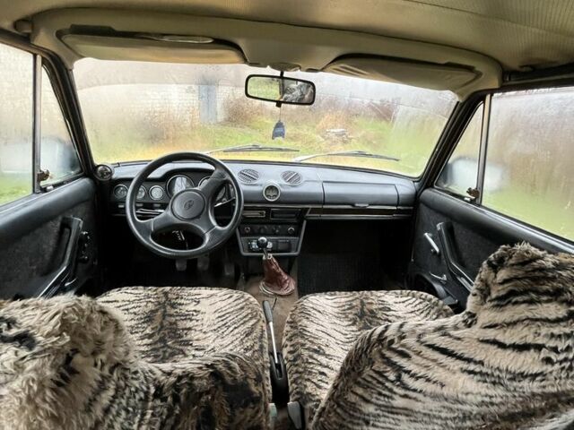 Желтый ВАЗ 2106, объемом двигателя 0 л и пробегом 222 тыс. км за 581 $, фото 7 на Automoto.ua