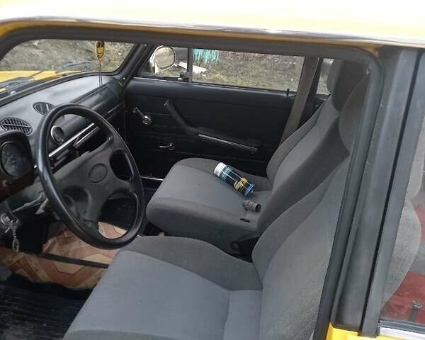 Желтый ВАЗ 2106, объемом двигателя 1.3 л и пробегом 150 тыс. км за 1800 $, фото 3 на Automoto.ua