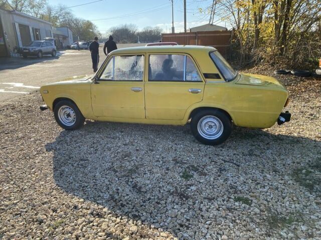 Желтый ВАЗ 2106, объемом двигателя 0 л и пробегом 100 тыс. км за 250 $, фото 6 на Automoto.ua
