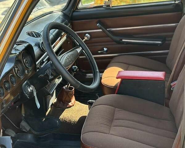 Желтый ВАЗ 2106, объемом двигателя 1.45 л и пробегом 45 тыс. км за 1100 $, фото 4 на Automoto.ua
