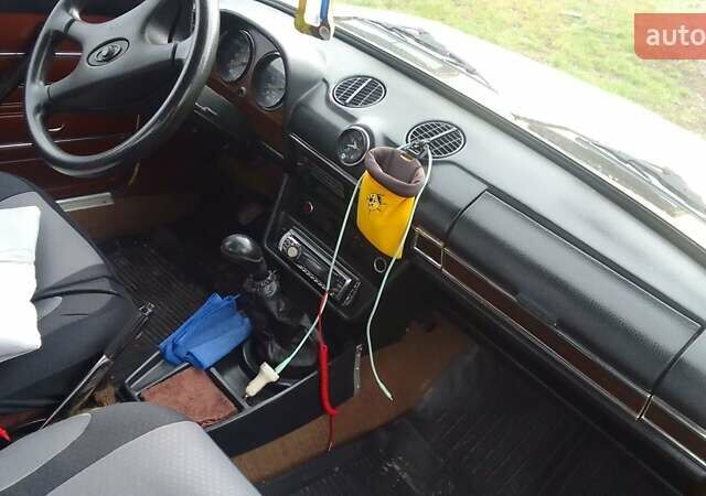 Желтый ВАЗ 2106, объемом двигателя 1.5 л и пробегом 86 тыс. км за 900 $, фото 8 на Automoto.ua
