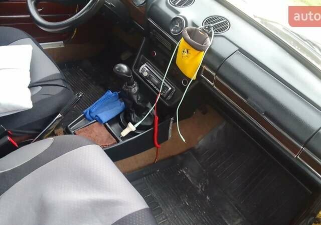 Желтый ВАЗ 2106, объемом двигателя 1.5 л и пробегом 86 тыс. км за 900 $, фото 9 на Automoto.ua