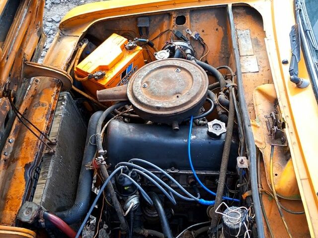 Желтый ВАЗ 2106, объемом двигателя 1.5 л и пробегом 0 тыс. км за 800 $, фото 6 на Automoto.ua