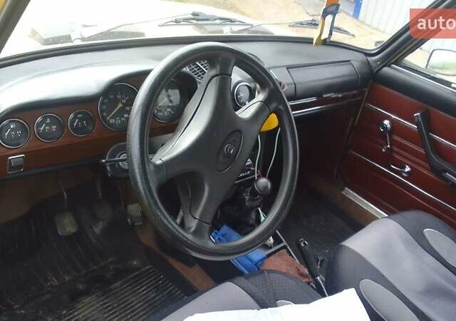 Желтый ВАЗ 2106, объемом двигателя 1.5 л и пробегом 86 тыс. км за 900 $, фото 3 на Automoto.ua