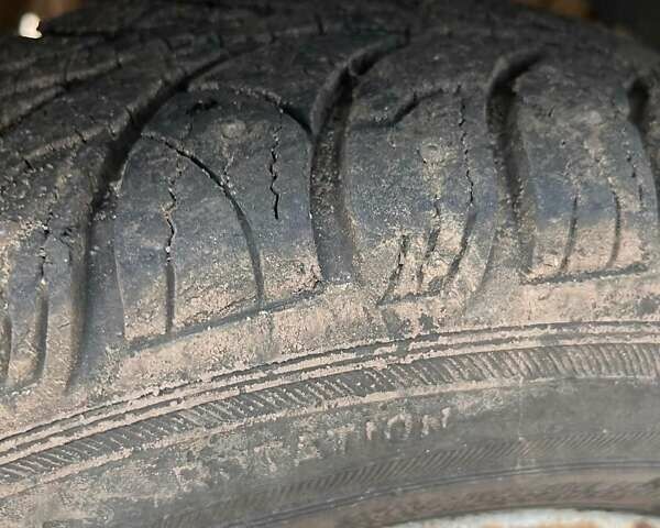 Желтый ВАЗ 2106, объемом двигателя 1.6 л и пробегом 10 тыс. км за 640 $, фото 3 на Automoto.ua