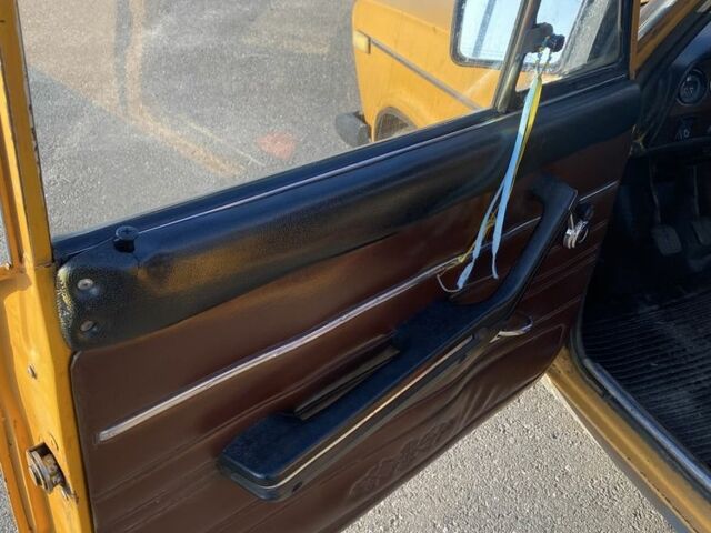 Жовтий ВАЗ 2106, об'ємом двигуна 0 л та пробігом 67 тис. км за 803 $, фото 4 на Automoto.ua