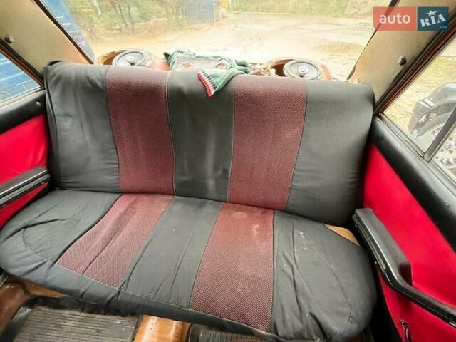 Желтый ВАЗ 2106, объемом двигателя 1.6 л и пробегом 10 тыс. км за 640 $, фото 4 на Automoto.ua