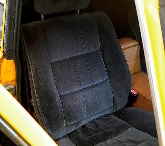 Желтый ВАЗ 2106, объемом двигателя 1.6 л и пробегом 0 тыс. км за 900 $, фото 5 на Automoto.ua